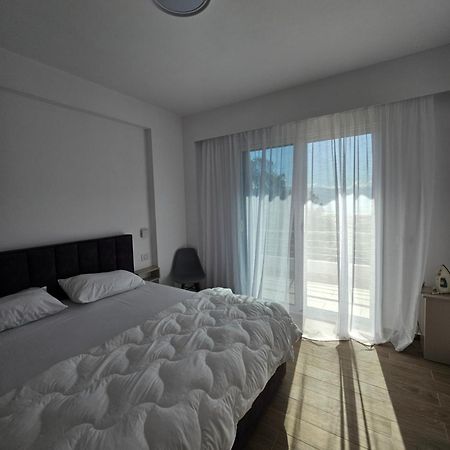 Sea & Sun Apartment Vlorë 外观 照片