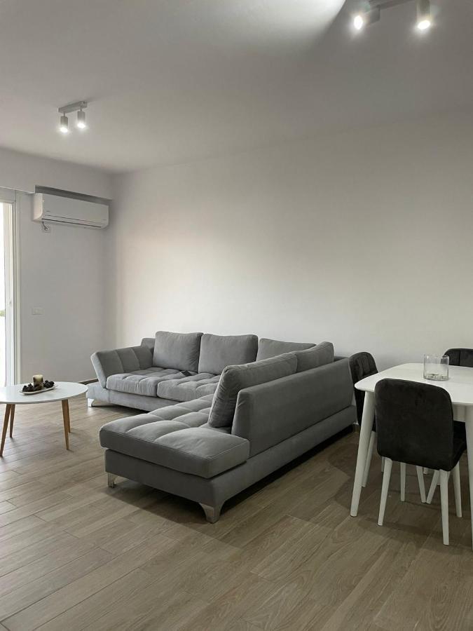 Sea & Sun Apartment Vlorë 外观 照片