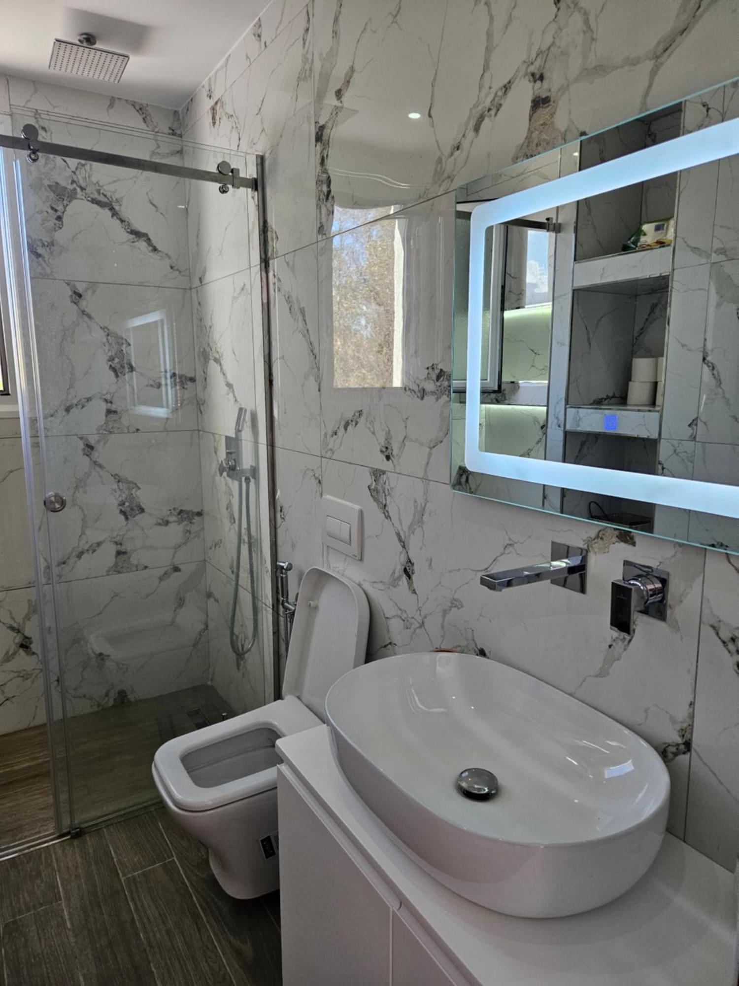 Sea & Sun Apartment Vlorë 外观 照片