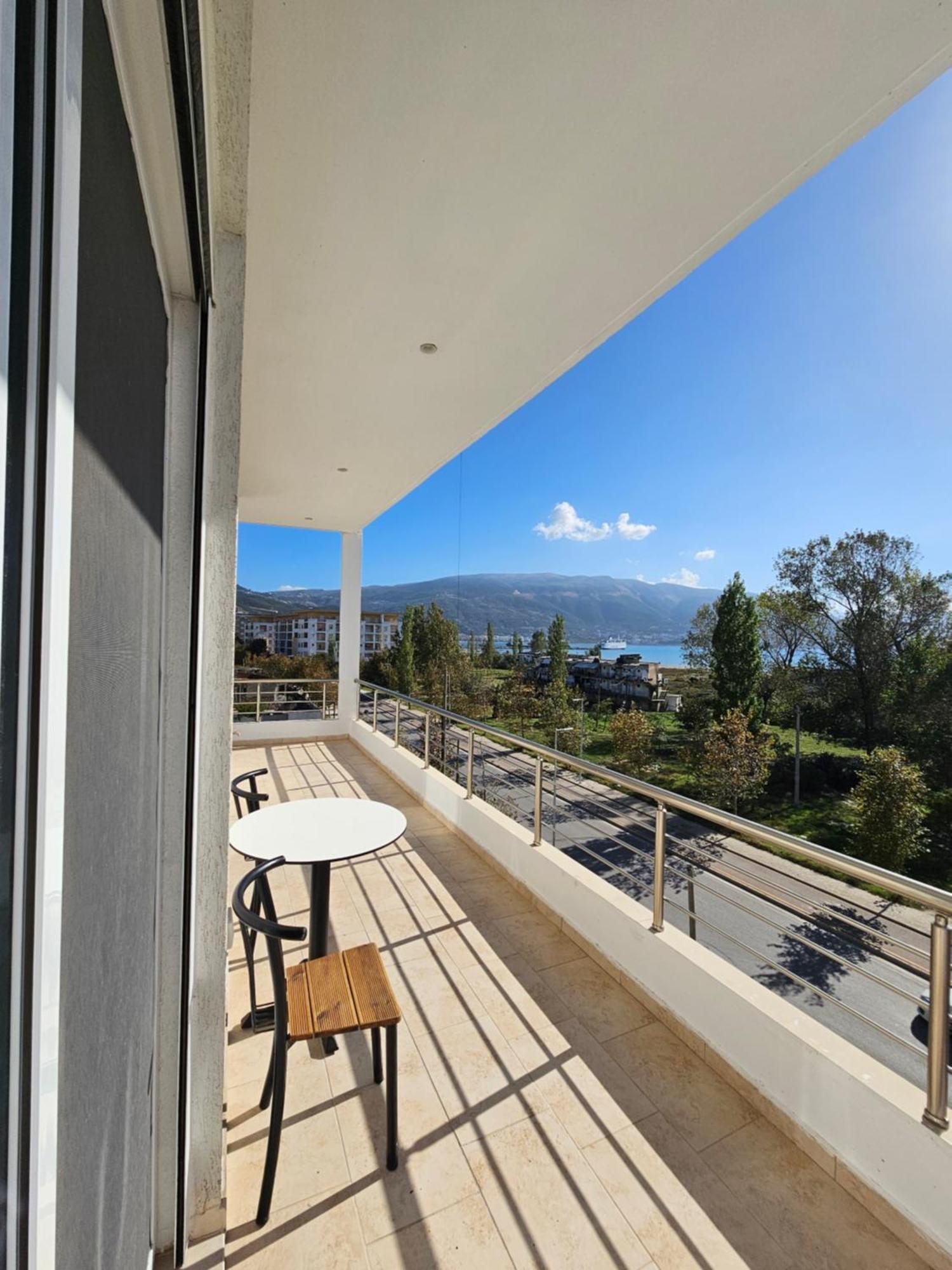 Sea & Sun Apartment Vlorë 外观 照片
